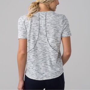 Lululemon Long Distance Short Sleeve - Sz 4, Tiger Space Die Black/White